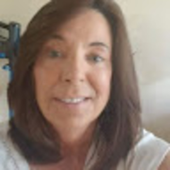 Meet your Posher, Deborah - Picture 1 of 1